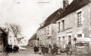 La grande Rue, carte postale début 20e siècle